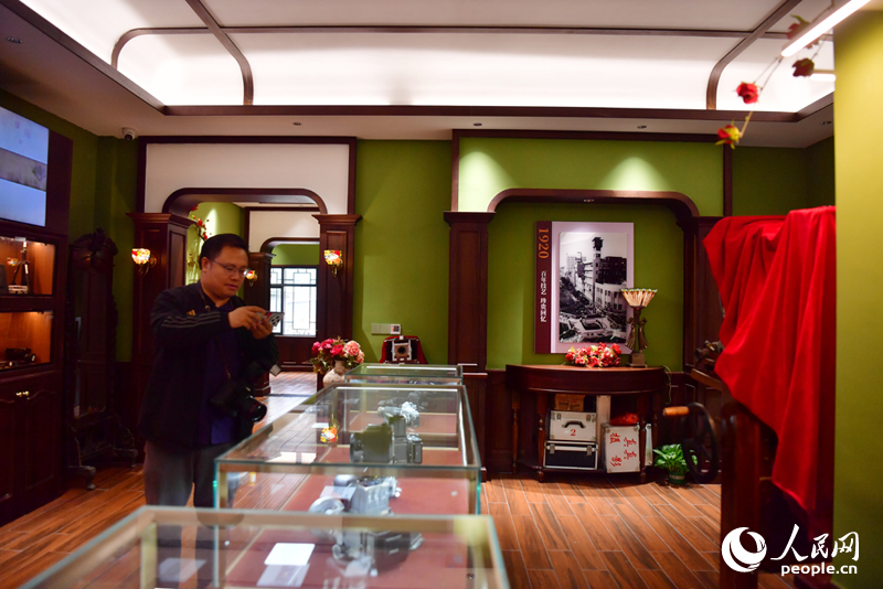 LOCAL176242930461707L196OXCJ.jpg LOCAL176242930461707L196OXCJ.jpg